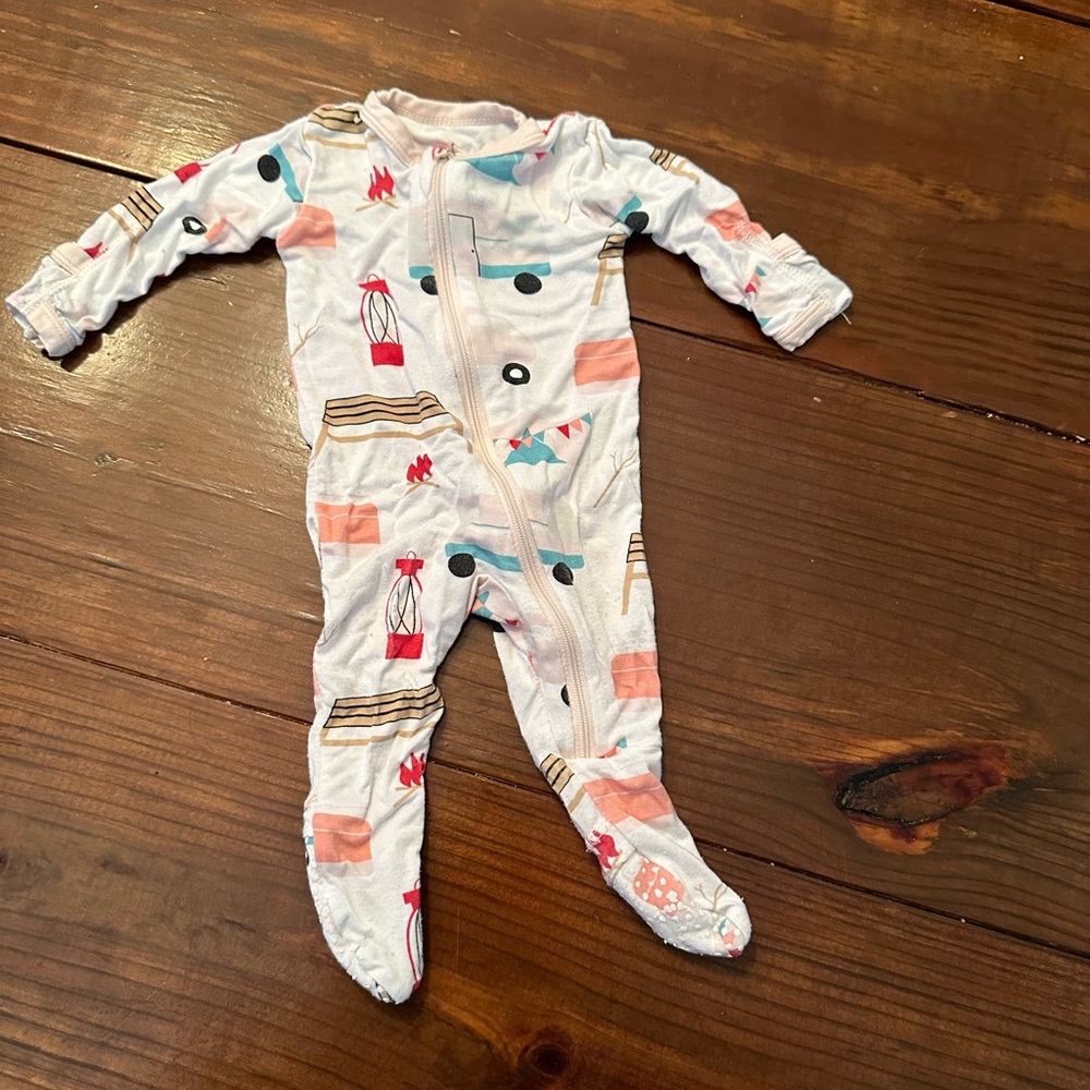 Kickee pants footie